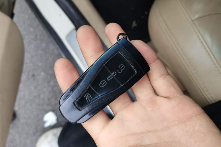 Used Roewe 550 2012 550 1.8L Manual Value Edition
