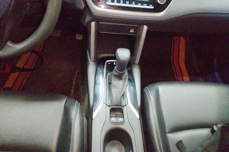 Used Toyota Corolla Cross 2022 2.0L Elite Edition Gear Lever