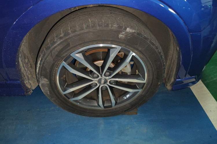 Used Audi Q3 2020 35 TFSI Ambition Dynamic Edition Right Front Wheel Hub