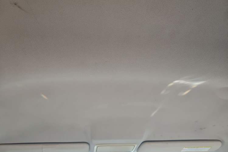 Used Honda CR-V 2012 2.0L two-wheel drive urban version
