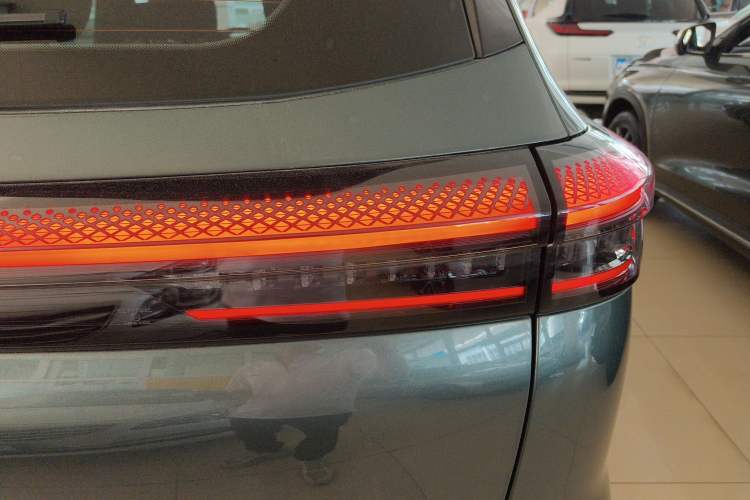 Used Chery Tiggo 8 PLUS 2025 290TGDI DCT Prestige 5-Seater Right Rear Taillight