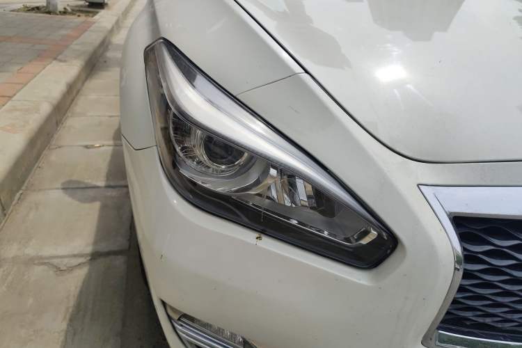 Used Infiniti Q70 2017 Q70L 2.5L Elite Edition Right Front Headlight