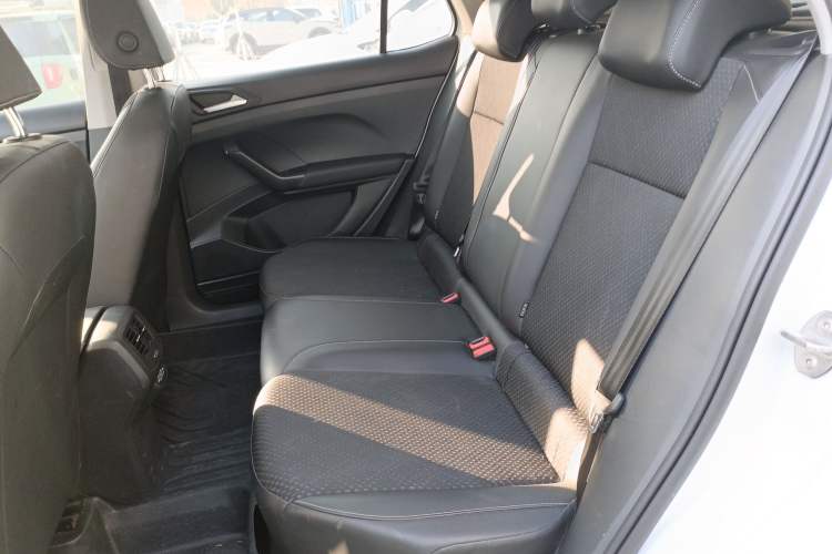 Used Volkswagen Tacqua 2023 200TSI DSG Joy-Connect Edition
