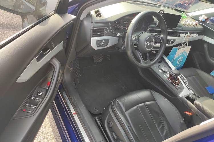 Used Audi A4L 2018 30th Anniversary Edition 40 TFSI Fashion Model