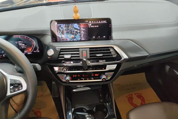 Used BMW X4 2020 xDrive25i M Sport Package Audio And AC Panel