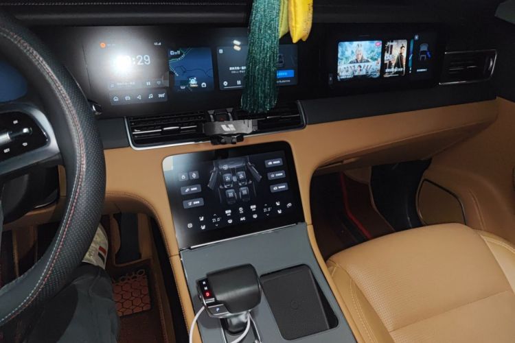 Used Li Auto ONE 2021 Extended-Range 6-Seater Version Audio And AC Panel