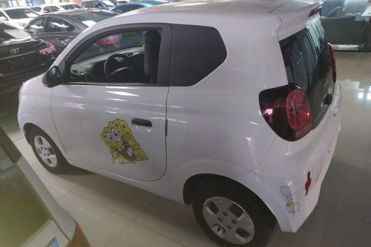 Used Roewe Clever 2021 302 km New Four-Seater Super-Efficient Version