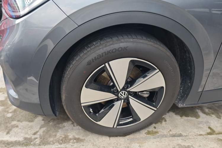 Used Volkswagen ID.4 X 2025 Smart Version Pure & Intelligent Enjoyment Edition Exterior 4