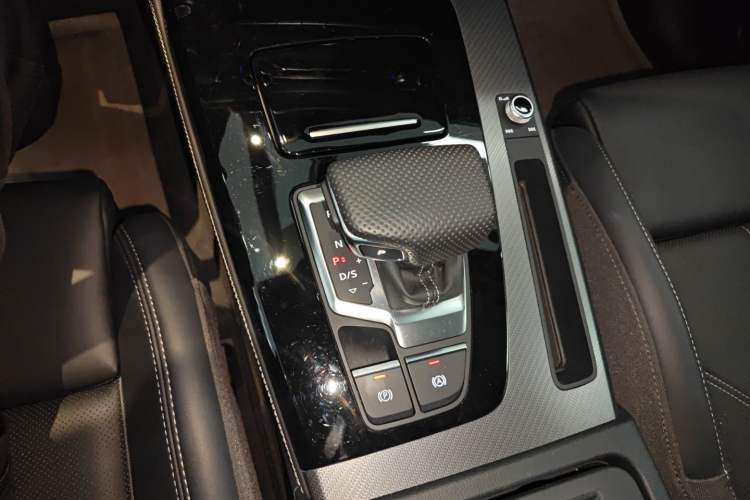 Used Audi Q5L 2024 40 TFSI Luxury Dynamic Edition
