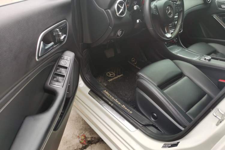 Used Mercedes-Benz CLA 2017 Facelifted CLA 200 Stylish Edition Driver Seat