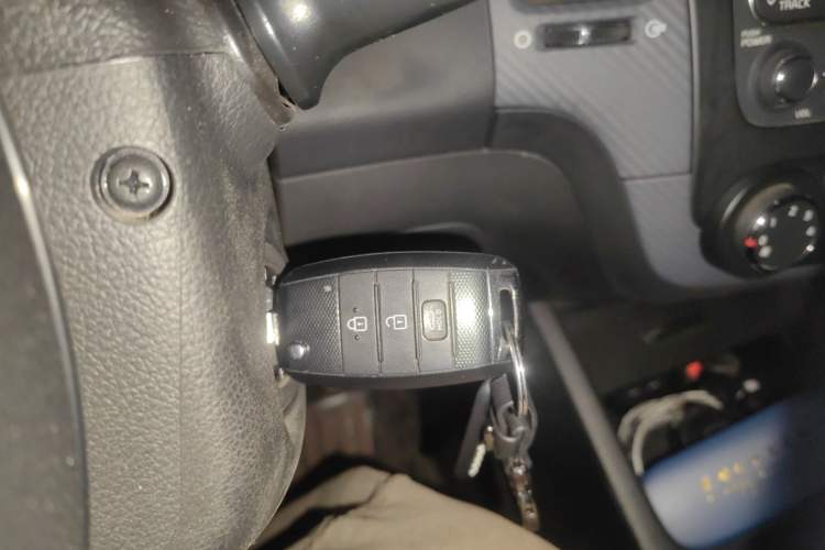 Used Kia K3 2016 1.6L Manual GLS Vehicle Key