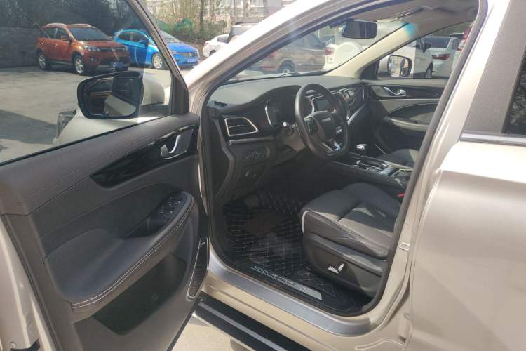 Used JETOUR X90 2019 1.5T Automatic Smart Enjoyment 6-Seater Emission Standard China V