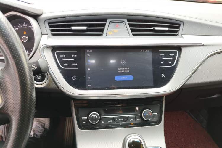 Used Geely Auto Emgrand GL 2018 1.4T DCT Elite Smart Connectivity Version Audio And AC Panel