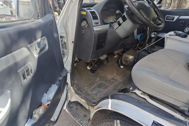 Used Skywell D10 2019 44.6 kWh Low-Roof Pure Electric Van
