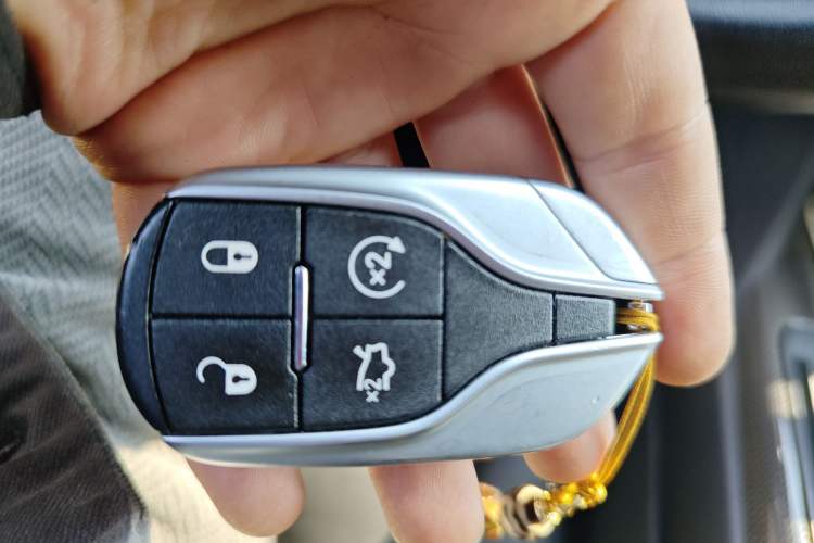 Used Maserati Levante 2021 3.0T Standard Edition Vehicle Key