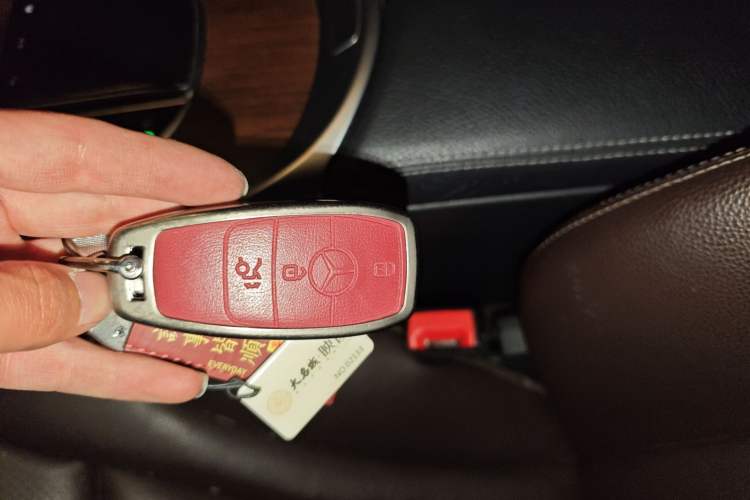 Used Mercedes-Benz GLC 2021 GLC 300 L 4MATIC Dynamic Model Vehicle Key