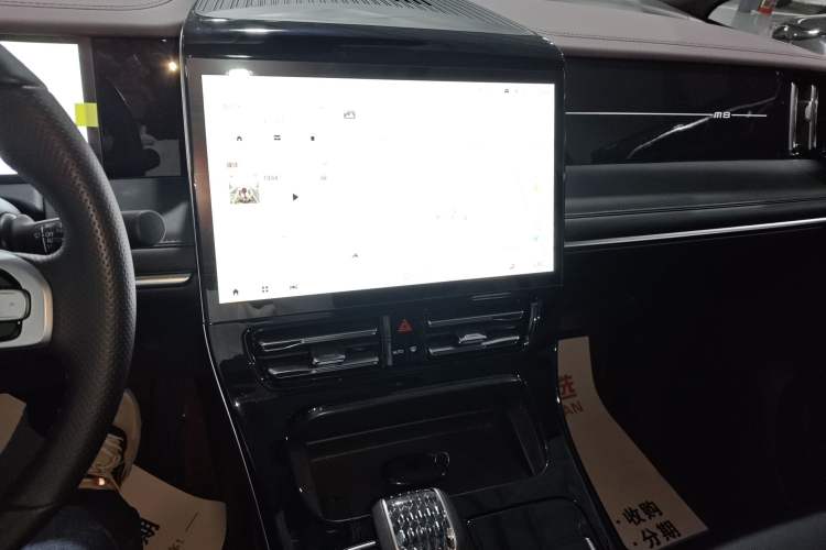 Used GAC Trumpchi M8 2024 Master Series 400T Prestige Edition Audio And AC Panel