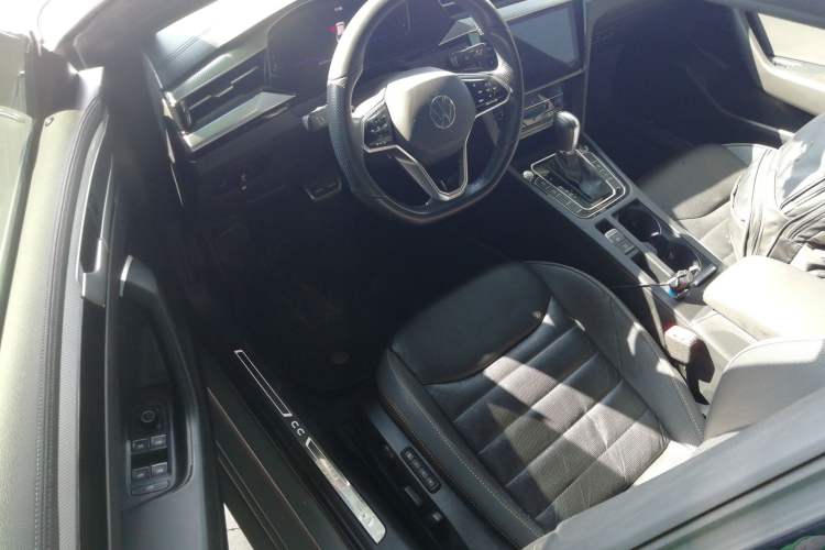 Used Volkswagen FAW-Volkswagen CC 2021 380TSI Striking Edition
