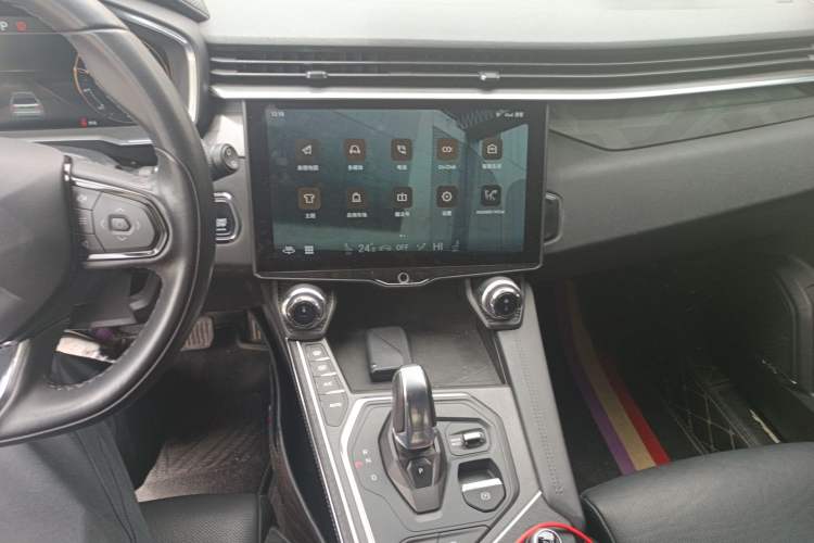 Used Lynk & Co 01 2021 2.0TD Two-Wheel-Drive Pro Trim Audio And AC Panel