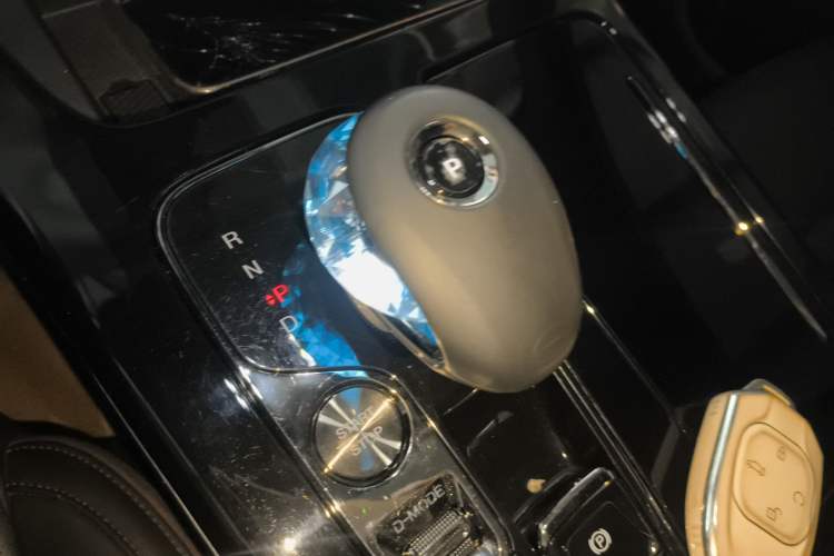 Used GAC Trumpchi M8 2023 Zongshi Series 400T Ultimate Edition Gear Lever