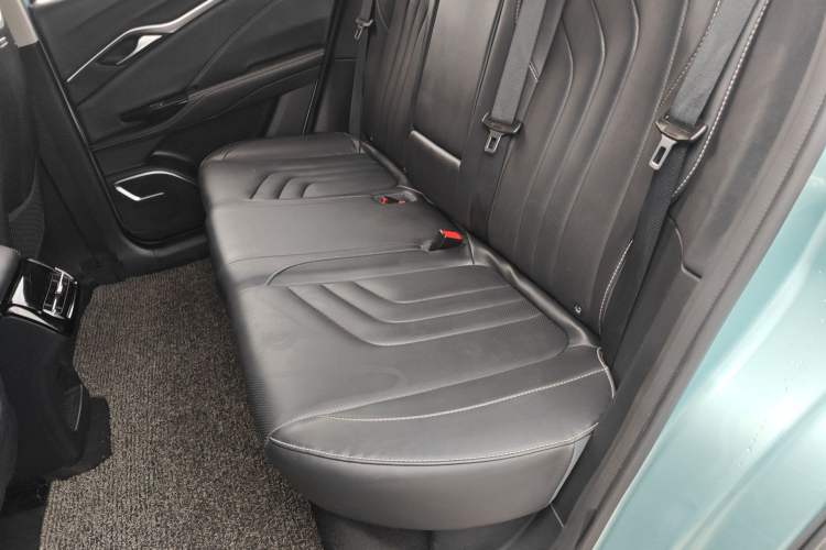 Used NETA U 2021 Pro 400 Industry Custom Edition Left Rear Seat