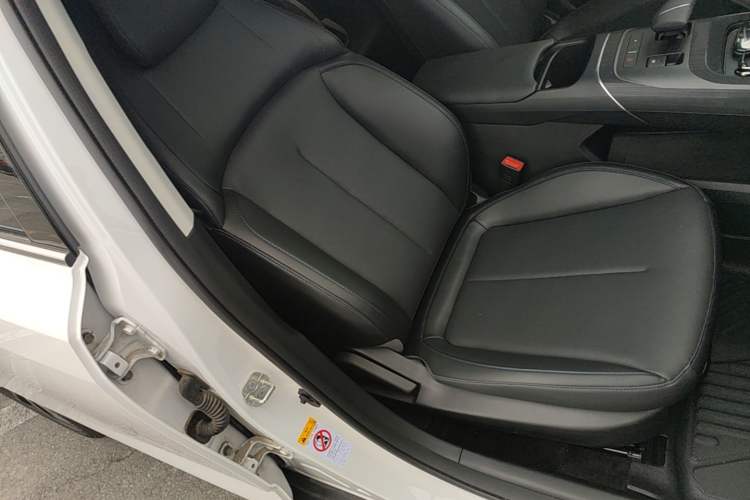 Used CHANGAN Eado 2025 Blue Whale 1.5T 500Bar Prestige Model
