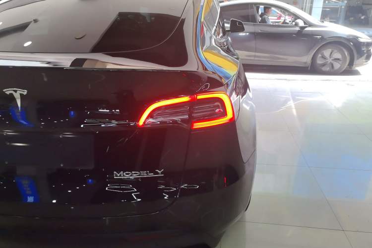 Used Tesla Model Y 2021 Performance High-Performance All-Wheel-Drive Version
