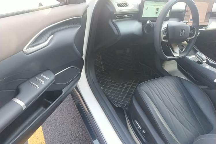 Used CHANGAN Eado 2026 Model, Fourth Generation, 1.5T 500Bar Smart Enjoyment Edition