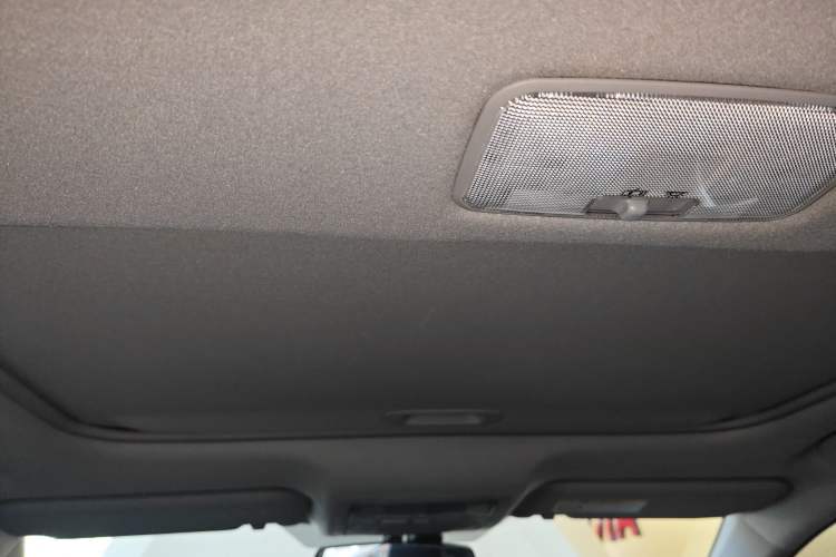 Used Toyota Levin 2017 Revised 185T CVT Elite Edition China V Standard Headliner