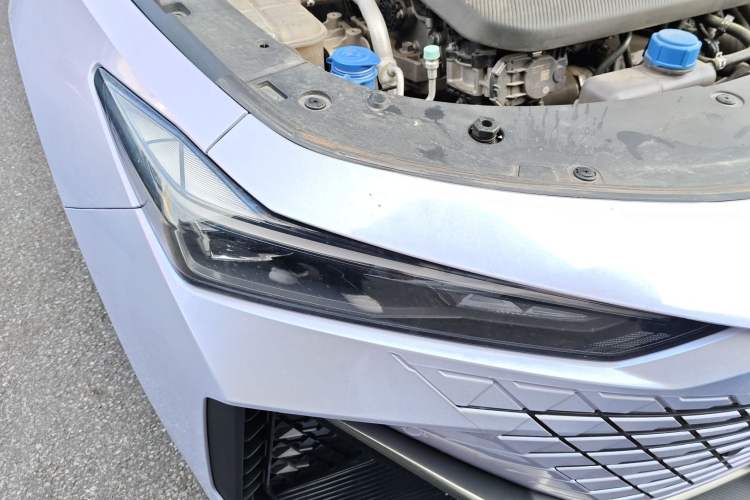 Used Changan UNI-V 2022 1.5T Prestige Version