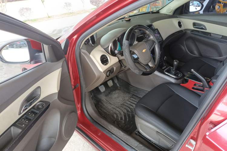 Used Chevrolet Cruze 2015 1.5L Classic SL MT
