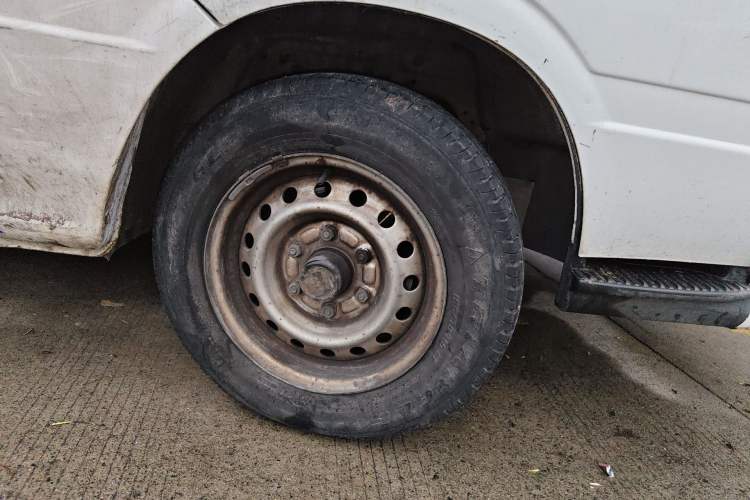 Used Jinbei Hiace 2020 2.0L Xiangyun Series Luxury Van High Roof China VI Standard Model 1TZS
