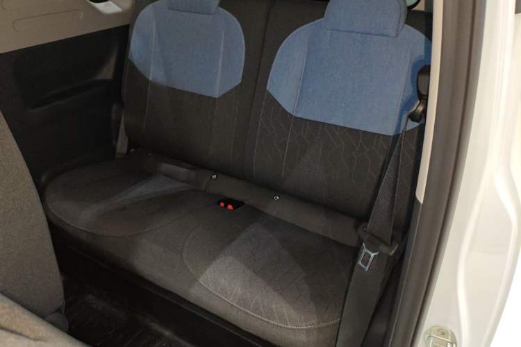 Used Geely Galaxy Panda 2024 Panda Mini 200km Endurance Bear
