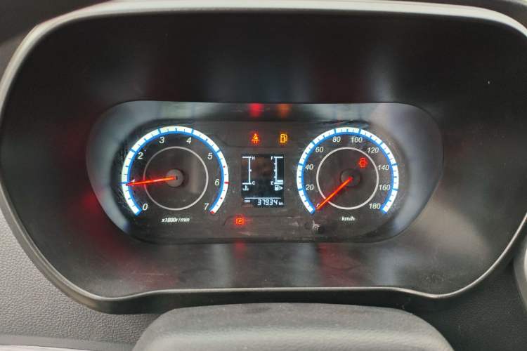 Used Chana Ruixing M60 2023 1.5L GDI Comfort-Class Passenger Vehicle 6/7 Seats
