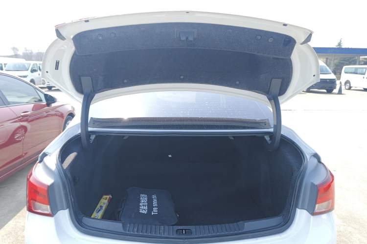 Used Buick Verano 2018 Sedan 20T Dual-Clutch Leading Model
