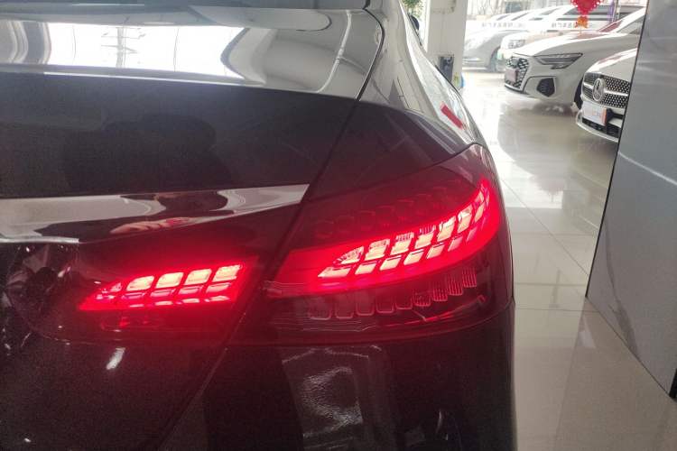 Used Mercedes-Benz E-Class 2021 E 300 L Luxury Model
