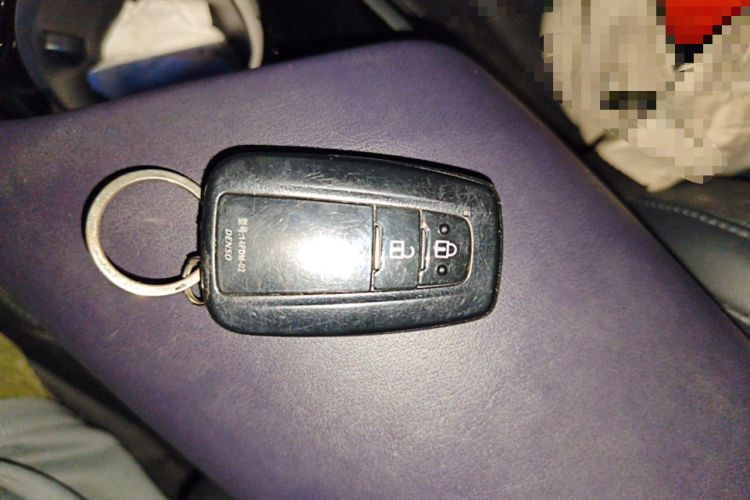 Used Toyota IZOA 2020 2.0L Yichi Version