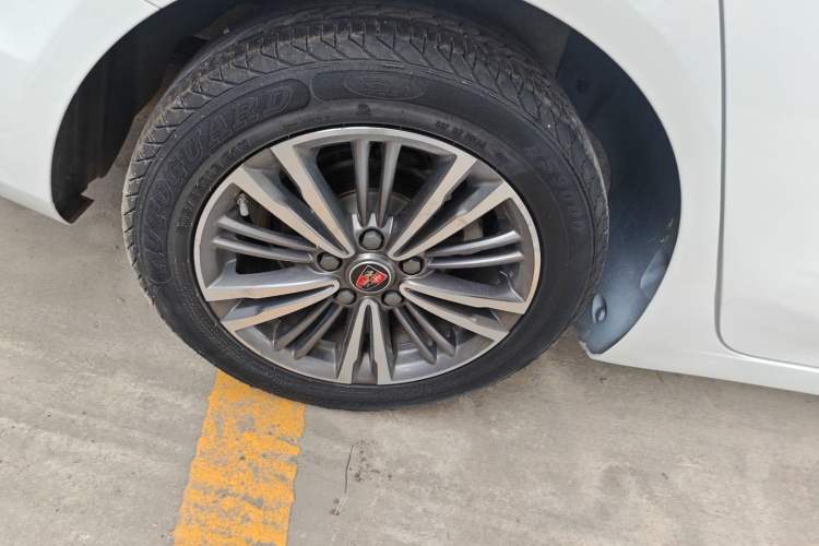 Used Roewe i5 2019 1.5L Manual 4G Connect Leehao Flagship Edition
