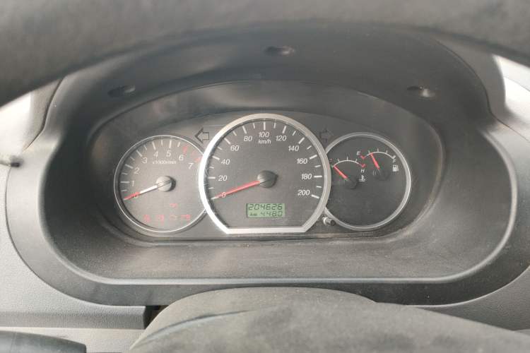 Used Wuling Hongguang 2010 1.2L Practical Version China IV Instrument Cluster