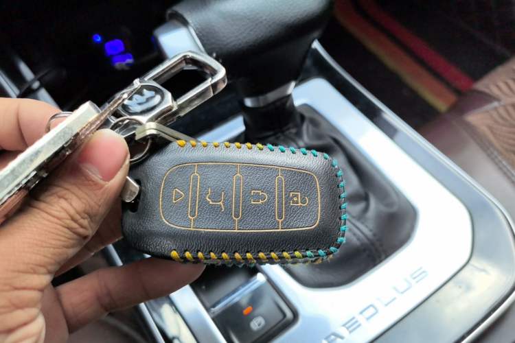 Used Dongfeng Aeolus Yixuan 2020 230T Automatic Glare-Proof Dark Knight Edition Vehicle Key
