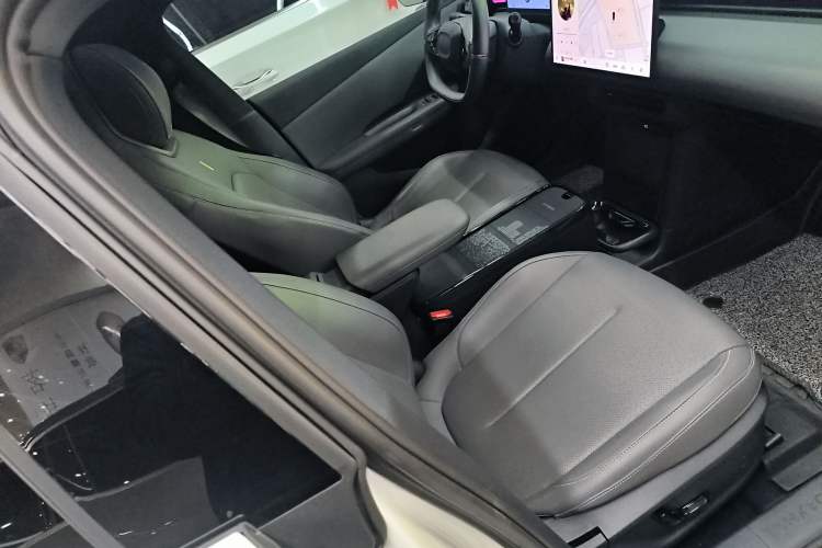 Used Lynk & Co Z20 2025 530 km Range Rear-Wheel Drive Pro