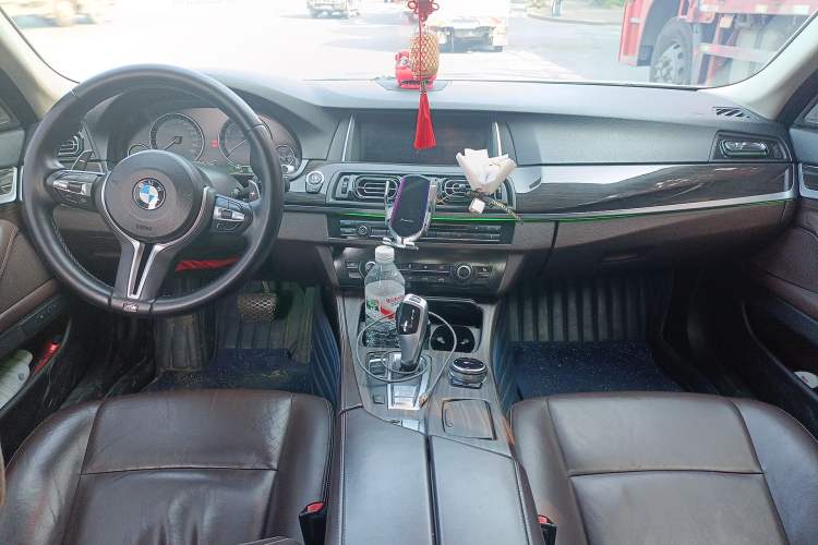 Used BMW 5 Series 2014 525Li Luxury Design Package
