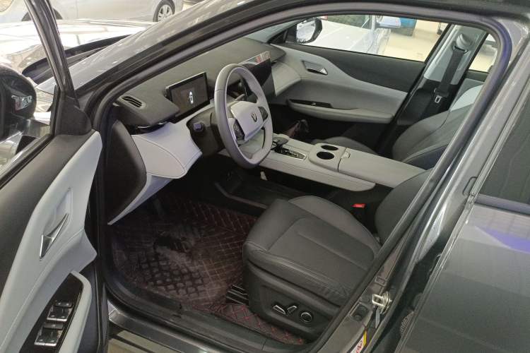 Used Changan UNI-Z 2025 1.5T Premium Edition