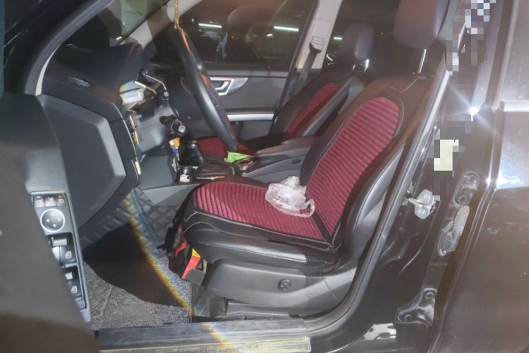 Used Mercedes-Benz GLK-Class 2011 GLK 300 4MATIC Fashion Model Left Front Seat