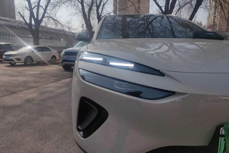 Used BYD Sealion 06 New Energy 2025 Model EV 520 Navigation Edition Right Front Headlight