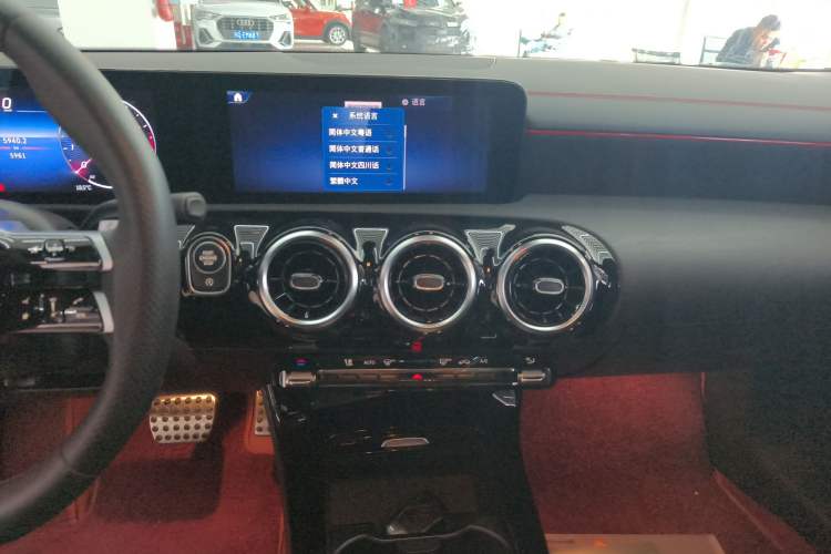 Used Mercedes-Benz CLA 2024-Year Facelifted CLA 200