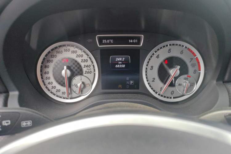 Used Mercedes-Benz A-Class 2015 A 200 Fashion Model
