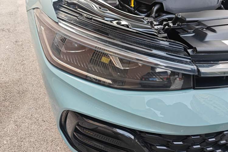 Used Volkswagen Passat 2025 Pro 380TSI Starry Dragon Luxury Edition
