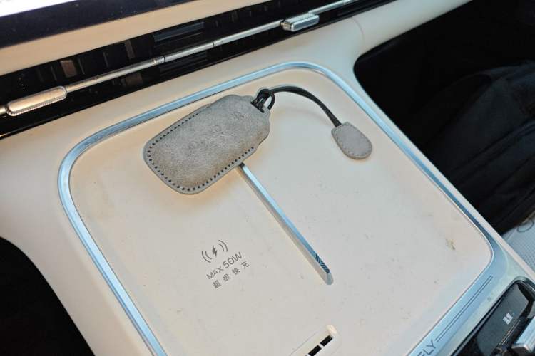 Used Geely Galaxy Galaxy Xingjian 7 EM-i 2025 120km Exploration+ Version