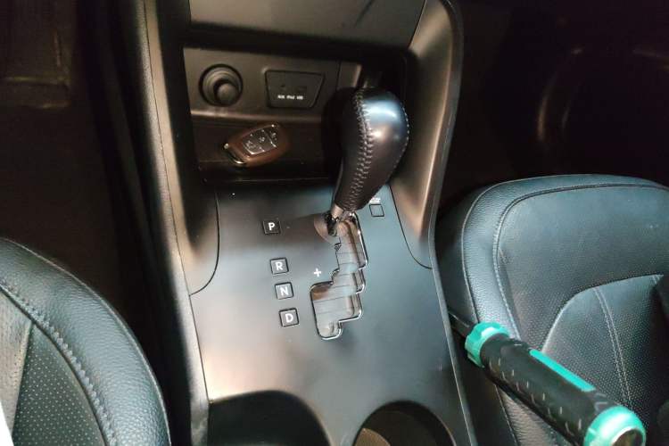 Used Hyundai ix35 2015 2.0L Automatic 2WD Smart Version China V Standard
